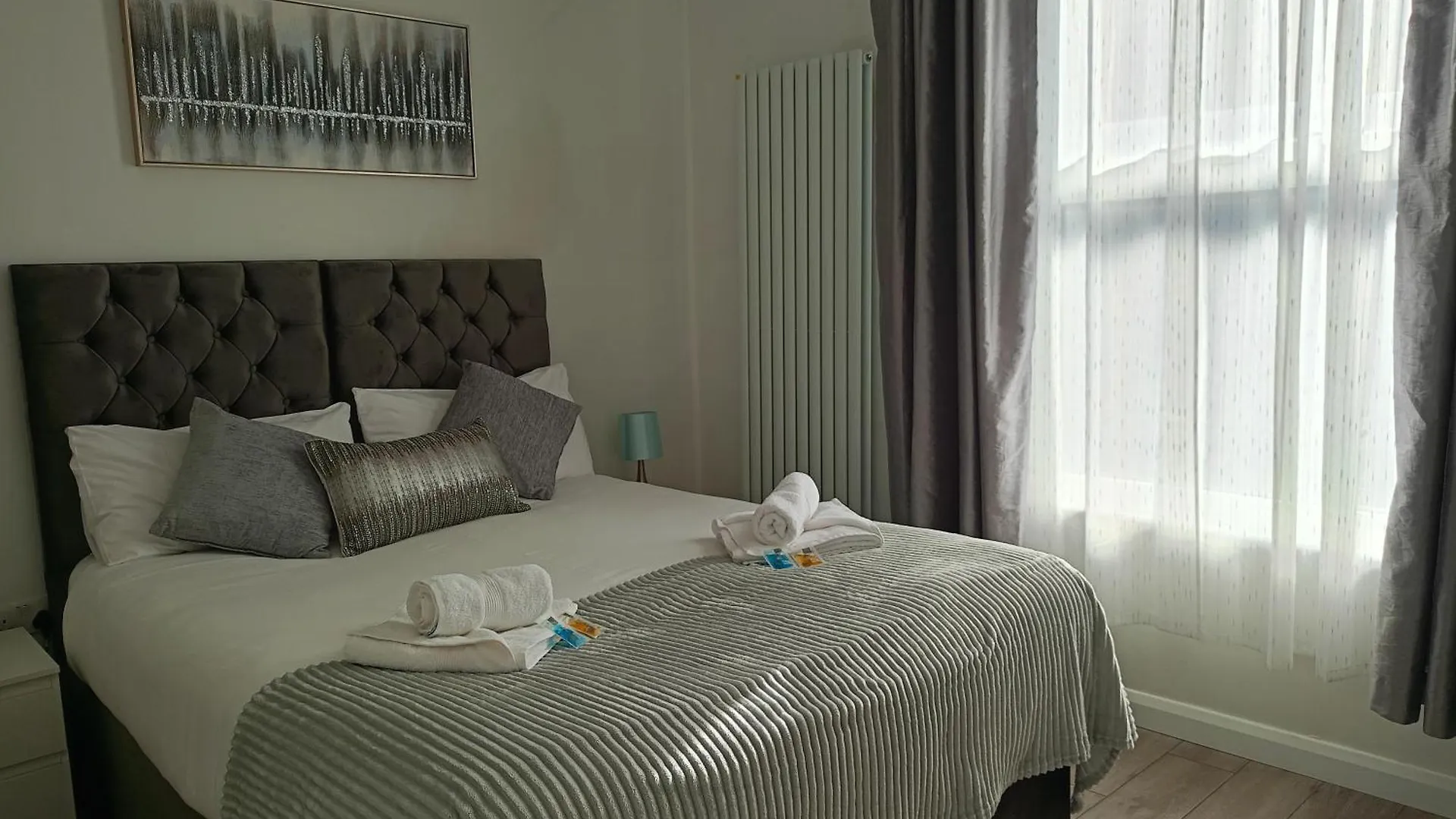 Hotel Prestige CBG 0*,  Velká Británie