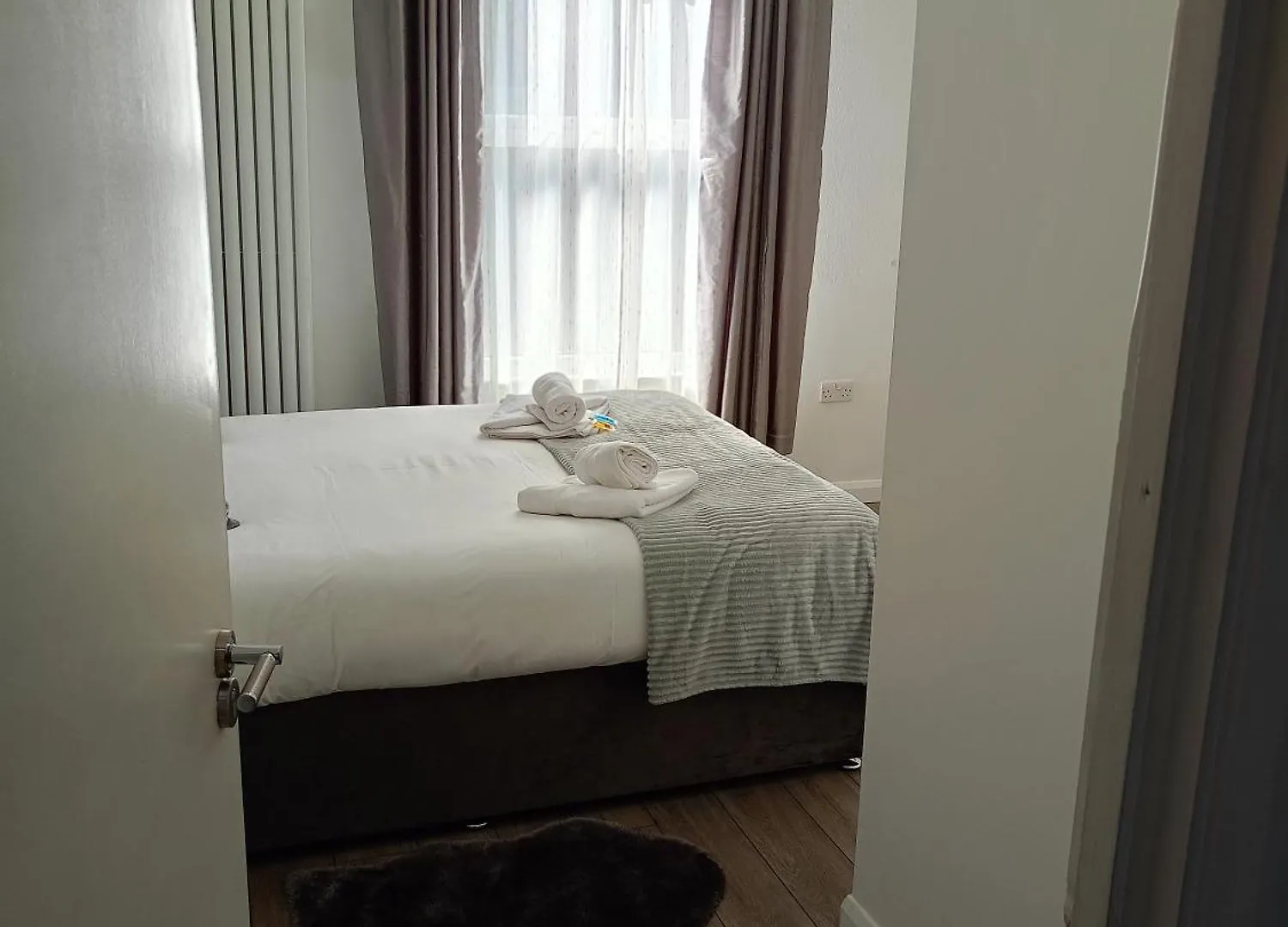 Hotel Prestige CBG 0*,  Velká Británie